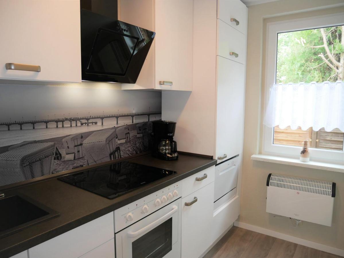 Ferienwohnung Zur Ostsee 1 Зиновиц Екстериор снимка