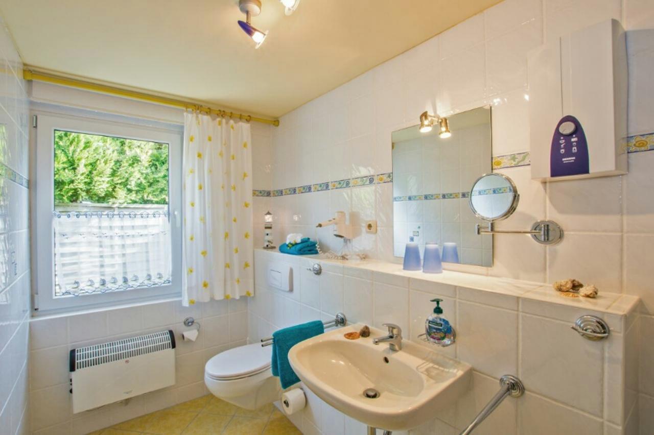 Ferienwohnung Zur Ostsee 1 Зиновиц Екстериор снимка